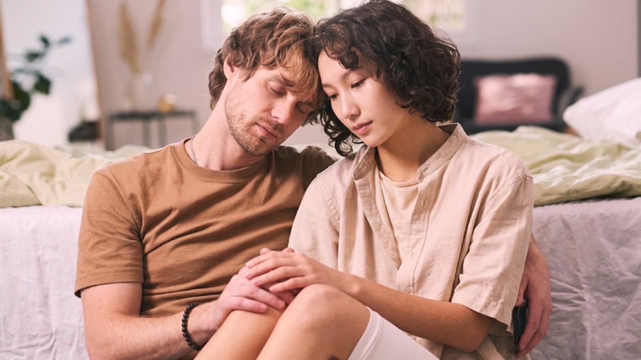 Как не чувствовать себя одинокой в браке: причины и способы вернуть близость