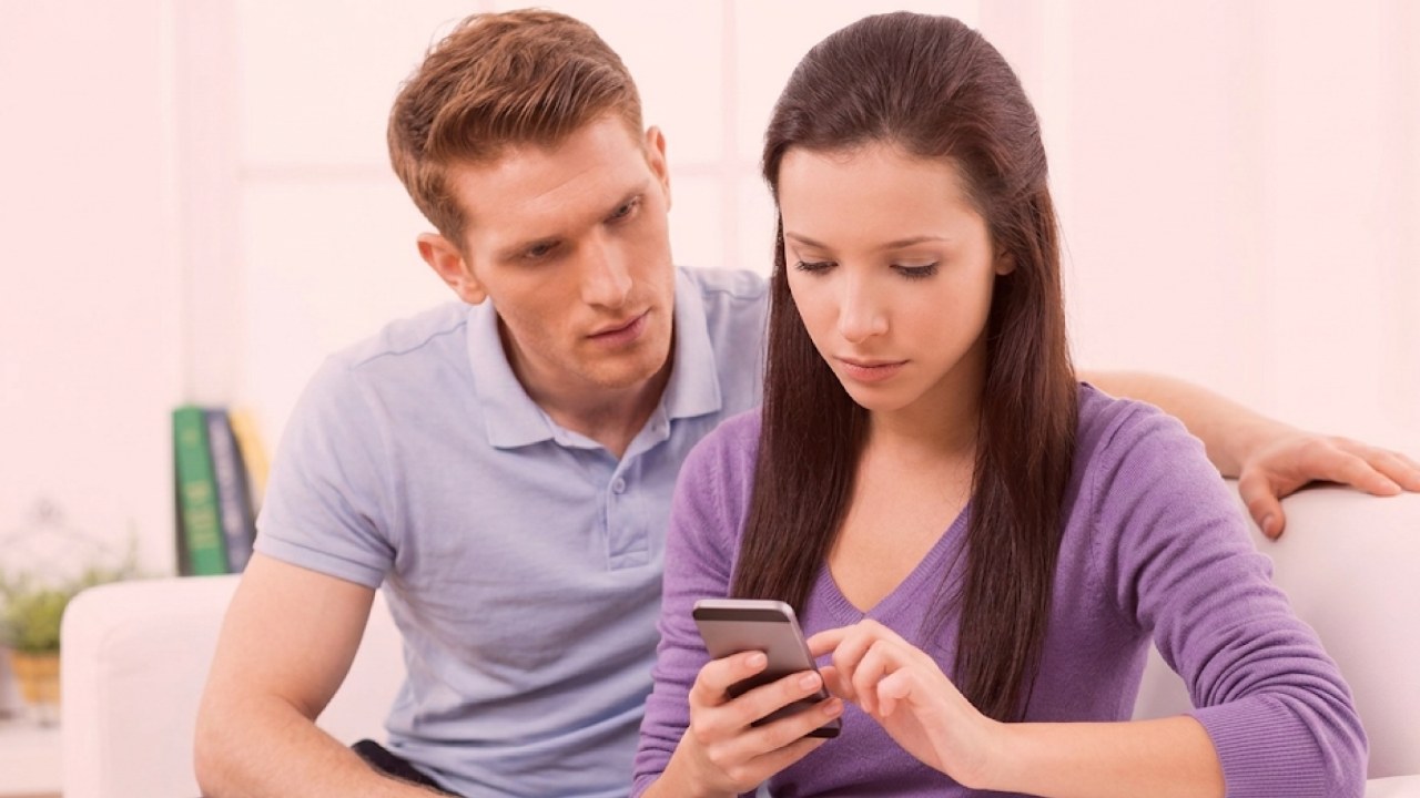 Как проверить переписки мужа: надежные способы узнать правду и сохранить покой