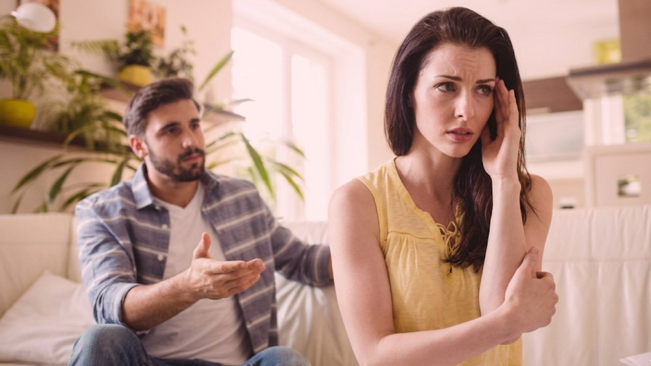 Почему вы всегда виноваты после разговора: газлайтинг как форма насилия и как его остановить