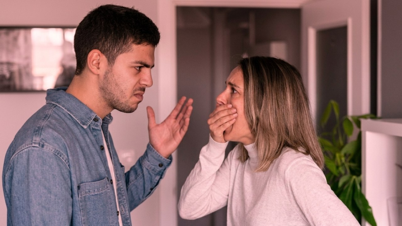 Постоянные ссоры в семье: что делать, если каждый разговор заканчивается криком